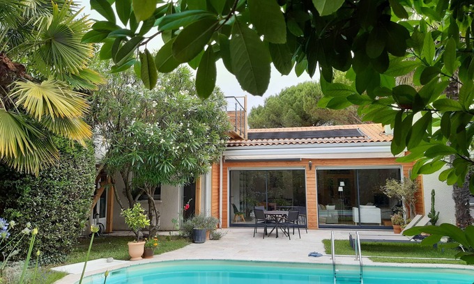 La Rochelle Maison | Maison avec piscine exposée Sud sans vis à vis à La Rochelle