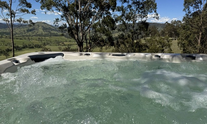 Mount Rivers Maison | Home with stunning views in Hunter Valley. 10pp hot tub spa & Tesla charger