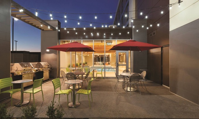 Fort St. John Hôtel | Home2 Suites by Hilton Fort St. John