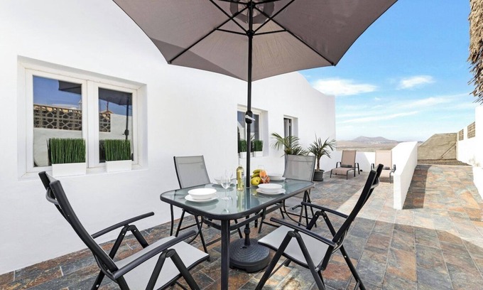 Nazaret Appartement | Home2Book Charming Apartment Teguise, Terrace