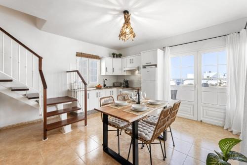 Orzola Appartement | Home2Book Delightful Órzola Duplex by the Coast