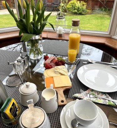 East Kilbride Maison | Home2Home Meadow Close
