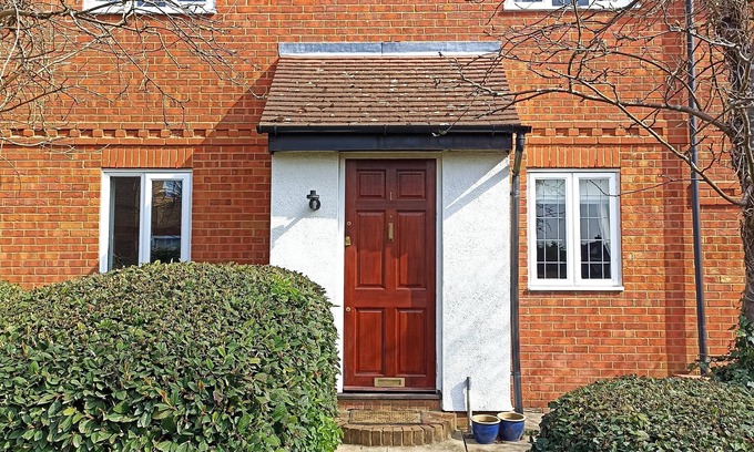 Billericay Maison | Homely 1 bedroom house with additional sofa bed