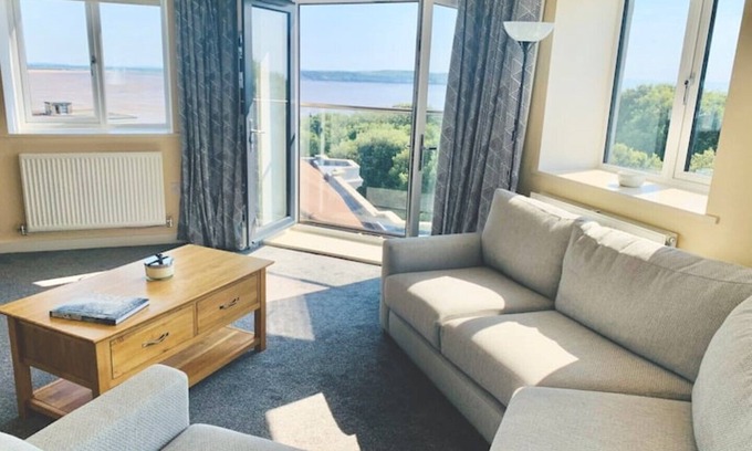 Weston-super-Mare Appartement | Homely 2 bedroom apartment&stunning seaside views