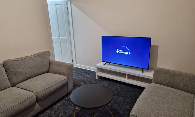 Seisdon Maison | Homely 3-bed house in Bham 15 min from City Centre
