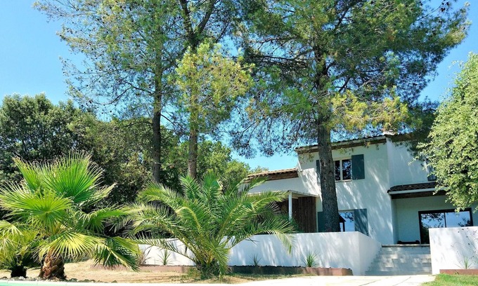 Favas Villa | Homerez - Villa pour 12 pers. avec piscine et jardin à Saint-Bauzille-de-Montmel