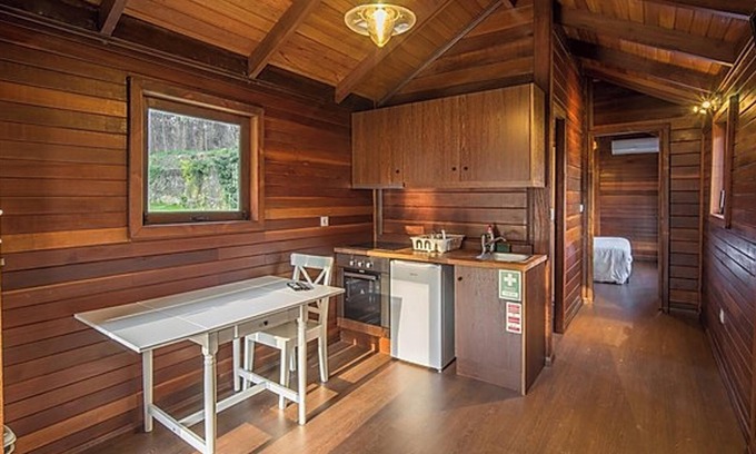 Branca Chalet De Ski | Homerez - Cozy Chalet in Branca, Shared Pool