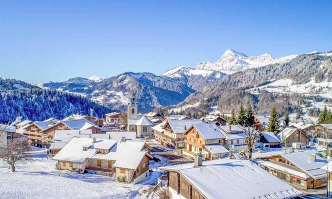 Notre-Dame-de-Bellecombe Appartement | Homerez - Appartement vue montagne - Notre-Dame