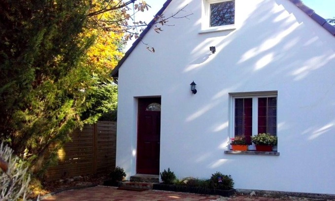 Ferolles-Attilly Maison | Homerez - Amazing house for 4 ppl. with garden and terrace at Férolles-Attilly