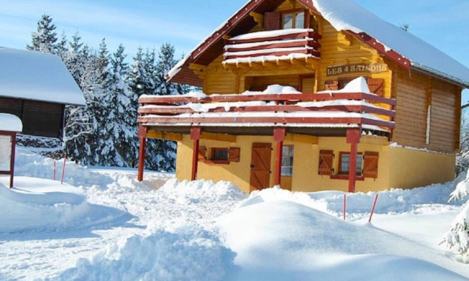 Cerniebaud Chalet De Ski | Homerez - Amazing chalet 12 km away from the slopes for 14 ppl. at Cerniébaud