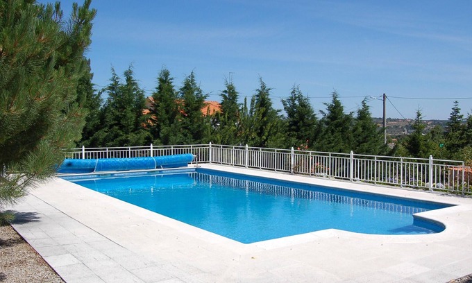Guarda Maison | Homerez - Amazing house for 10 ppl. with swimming-pool at Vila Fernando