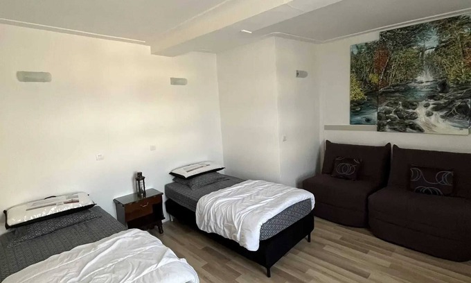 Saint-Eloy-les-Mines Appartement | Homerez - Appartement à Saint-Éloy-les-Mines.
