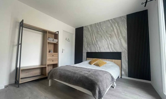 Chartres Appartement | Homerez - Apartment in Chartres