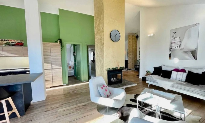 Pisano Appartement | Homerez - Apartment in Nebbiuno