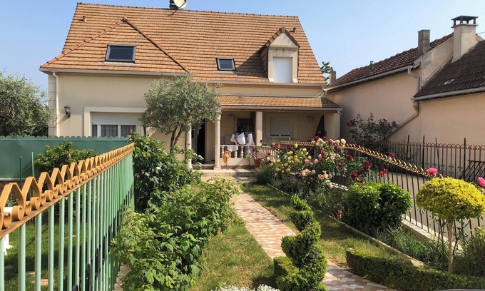 Sannois Appartement | Homerez - Appartement à Sannois