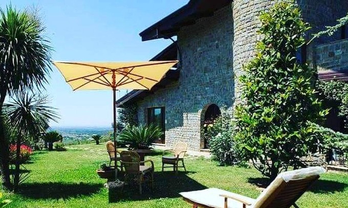Serre Appartement | Homerez - Appartement for 9 ppl. with shared pool, sea view and terrace at Serre
