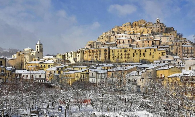 Calvello Appartement | Homerez - Appart. Calvello, parking