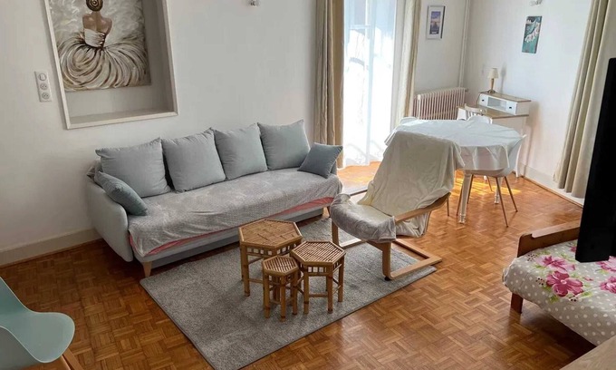 Neris-les-Bains Appartement | Homerez - Appart. à Néris-les-Bains