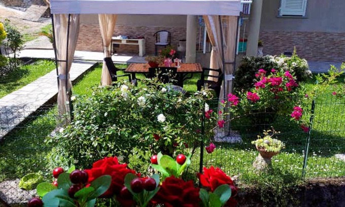 Beverino Appartement | Homerez - Superbe appartement pour 4 pers. à Arzagiola