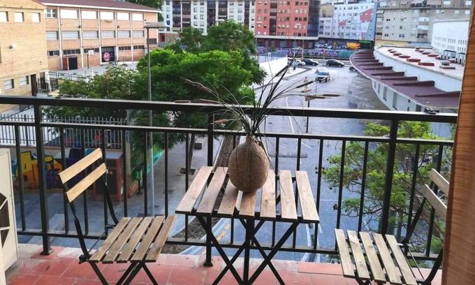 Ensanche Centro Appartement | Homerez - Superbe appartement pour 7 pers. avec balcon à Málaga