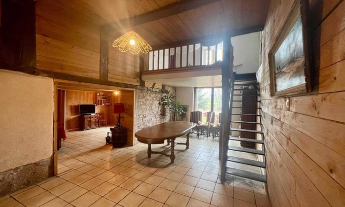 Pays des Vosges Saonoises Maison | Homerez - Big house for 12 ppl. with terrace at Belmont