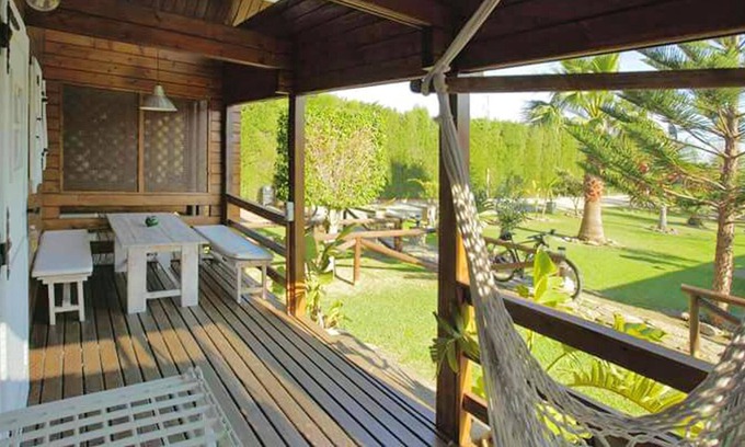 Tarifa Maison | Homerez - Joli bungalow à 3 km de la plage pour 6 pers. avec jardin à Tarifa