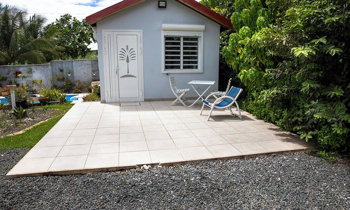 Baie-Mahault Maison | Homerez - Bungalow à Baie-Mahault, piscine privée