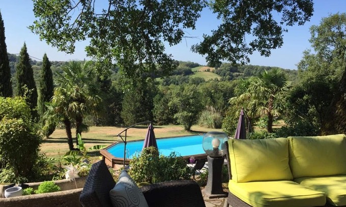 Tudeils Chalet De Ski | Homerez - Chalet for 10 ppl. with swimming-pool, garden and terrace at Tudeils