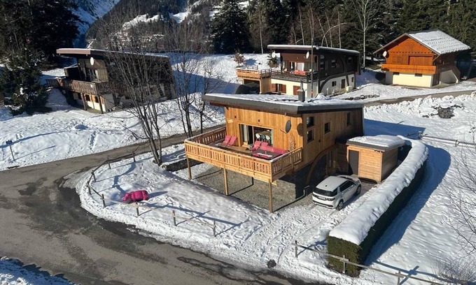 La Lechere Chalet De Ski | Homerez - Chalet in La Léchère