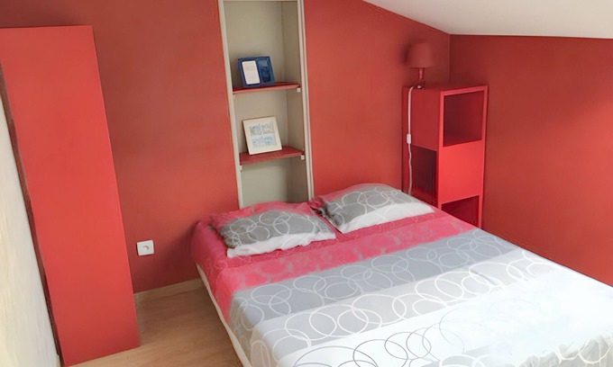 Roanne Appartement | Homerez - Charming Apartment in Roanne, Terrace, 56 m²