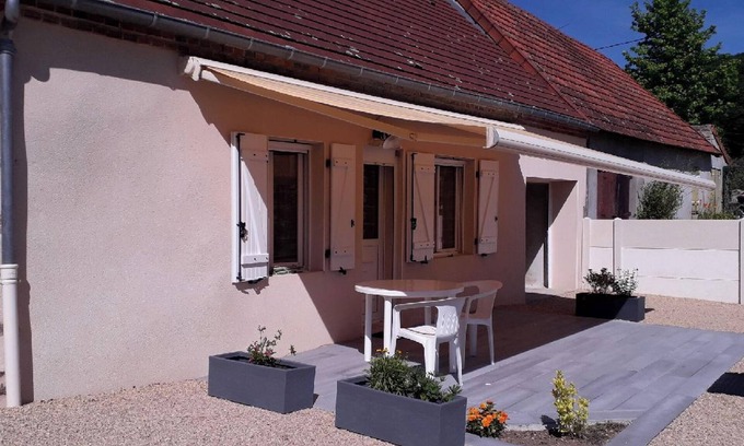 Saint-Victor Maison | Homerez - Maison charmante avec piscine à Estivareilles