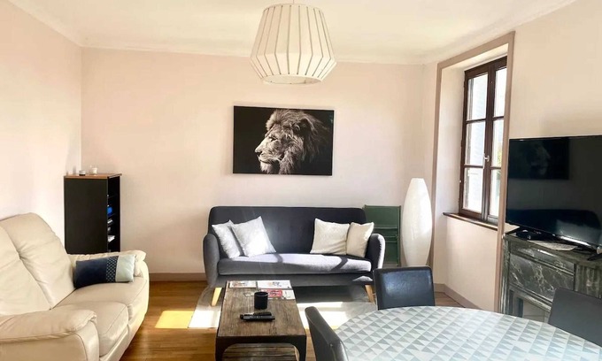 Quebriac Maison | Homerez - Maison de charme à Québriac avec jardin clôturé