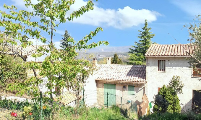 Vacheres Maison | Homerez - Charming House in Vachères with Garden and Mountain View