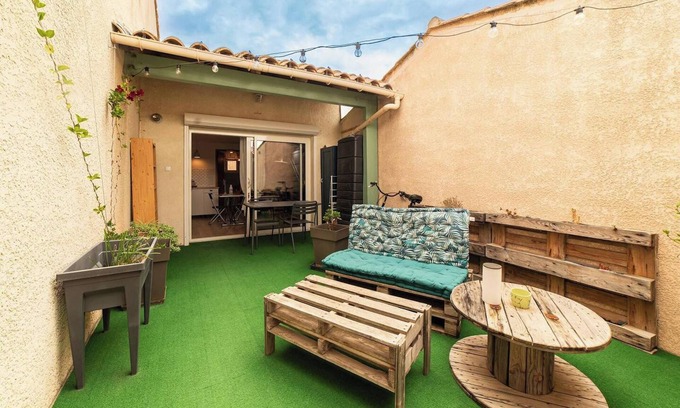 Sigean Appartement | Homerez - Charming Sigean Apartment - 23 m² - Air Conditioning