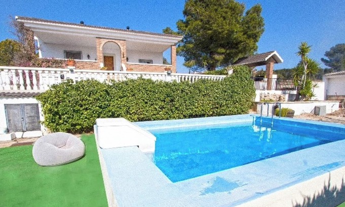 Tortosa Villa | Homerez - Villa charmante proche Tortosa avec piscine privée