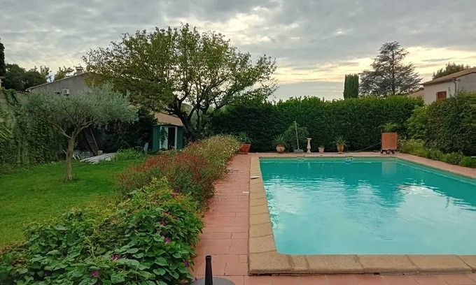 Caveirac Villa | Homerez - Villa agréable avec piscine à Caveirac