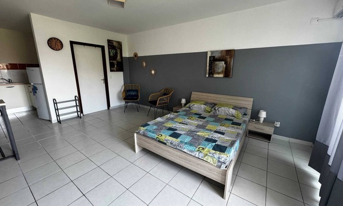Cayenne Appartement | Homerez - Comfortable studio in the heart of Cayenne - Balcony with a view