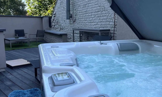 Vilvoorde Maison | Homerez - Maison cosy à Vilvoorde avec jacuzzi et spa