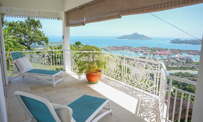 Zig Zag Ward Appartement | Homerez - Elegant apartment in Les Mamelles