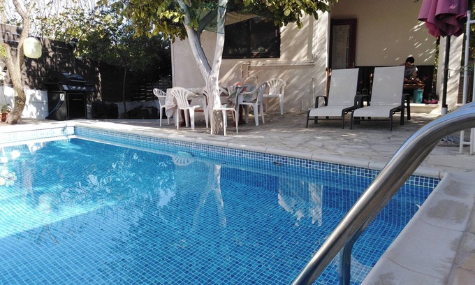 Kritou Tera Maison | Homerez - Casa Familiar con Piscina Privada en Kritou Tera