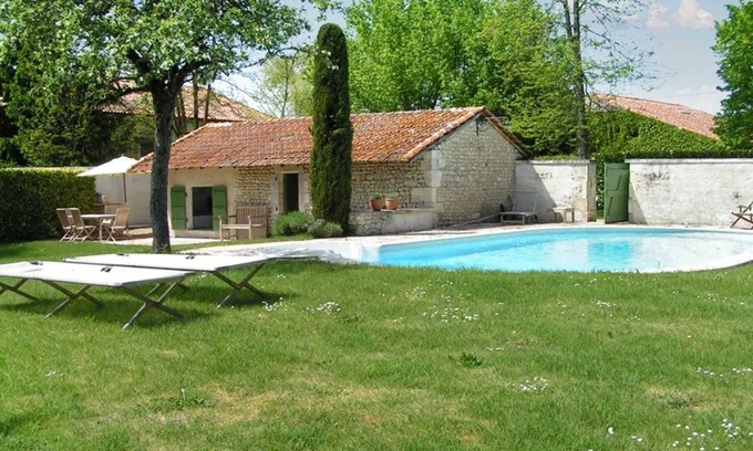 Bellon Maison | Homerez - Family House in Bellon, private pool 200m²