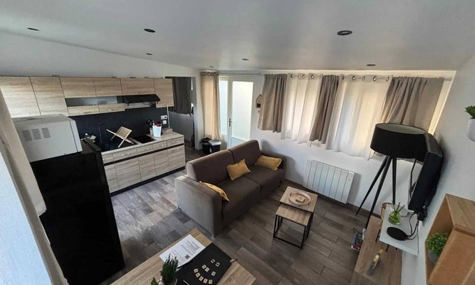 Saint-Andre-les-Vergers Maison | Homerez - House in Saint-André-les-Vergers
