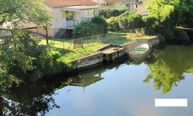 Saint-Martin-de-Sanzay Maison | Homerez - House for 2 ppl. with garden and terrace at Saint-Martin-de-Sanzay