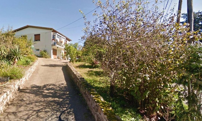 Varenne-Saint-Germain Maison | Homerez - Maison pour 4 pers. avec terrasse et balcon à Varenne-Saint-Germain