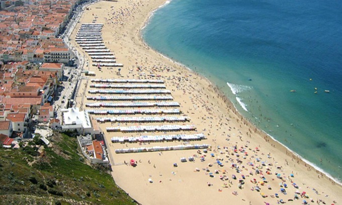 Coz Maison | Homerez - Maison à 18 km de la plage pour 8 pers. avec jardin à Alcobaça