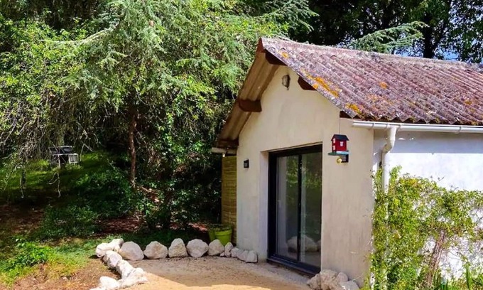 Chouzy-sur-Cisse Maison | Homerez - House for 2 ppl. with shared pool, sauna, jacuzzi, spa and garden