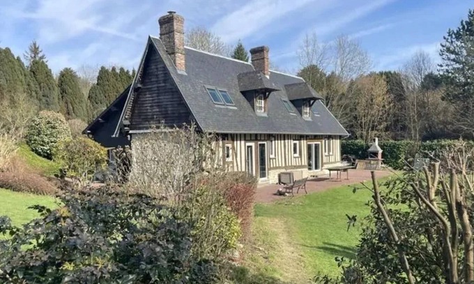 Hermival-les-Vaux Maison | Homerez - Maison à Hermival-les-Vaux.