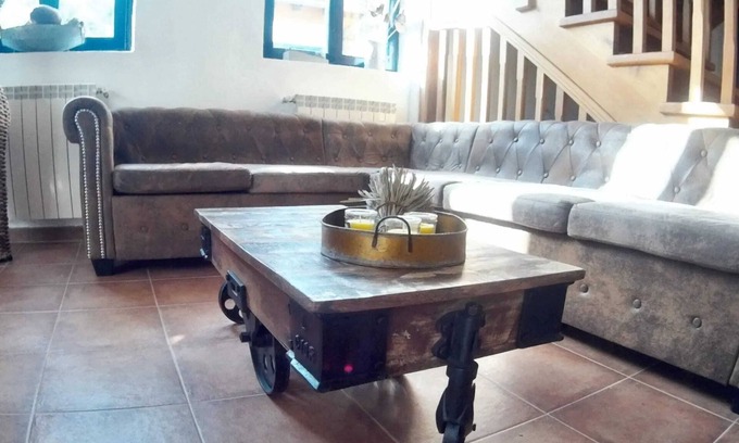 Castro Urdiales Maison | Homerez - Maison à Otañes, vue montagne