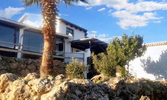 Loja Villa | Homerez - Villa luxueuse à Loja avec piscine privée