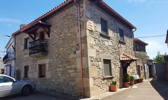 Perena Maison | Homerez - Maison pour 8 pers. avec jardin et terrasse à Pereña de la Ribera